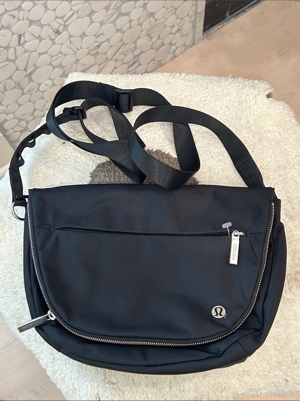 lululemon athletica Black Nylon Messenger Crossbody